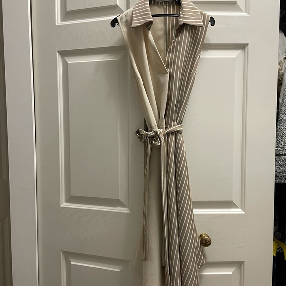 Asymmetric dress - Picture 3 of 3